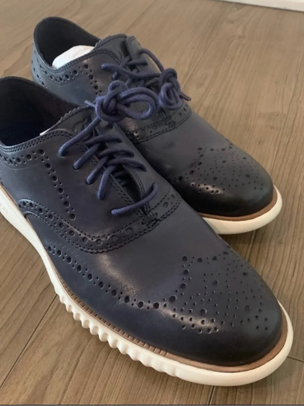 Cole Haan Zerogrand Oxford Wingtip size 9.0 Navy blue
